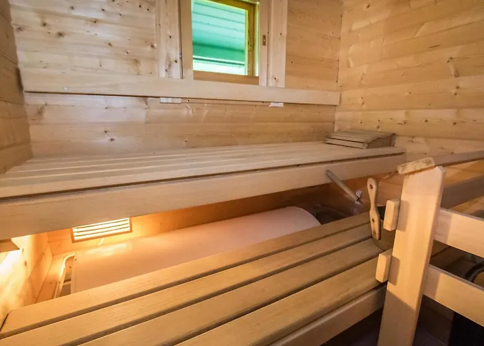 펜션 Kotimaeki By Interhome 하민리나